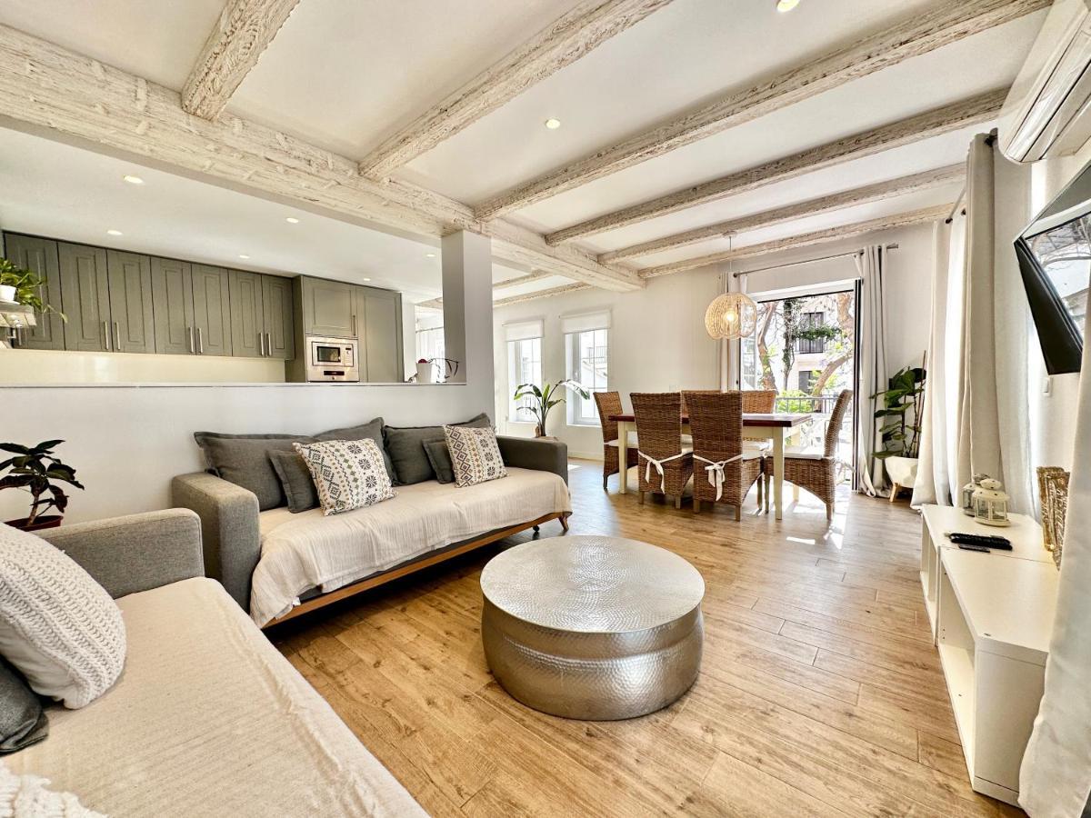 Old Town Modern Flat, 4 Minutes From Beach - Eaw Homes Marbella Kültér fotó