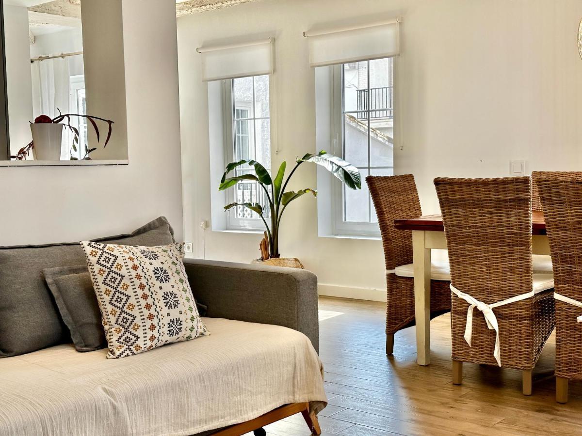 Old Town Modern Flat, 4 Minutes From Beach - Eaw Homes Marbella Kültér fotó