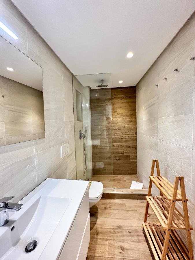 Old Town Modern Flat, 4 Minutes From Beach - Eaw Homes Marbella Kültér fotó