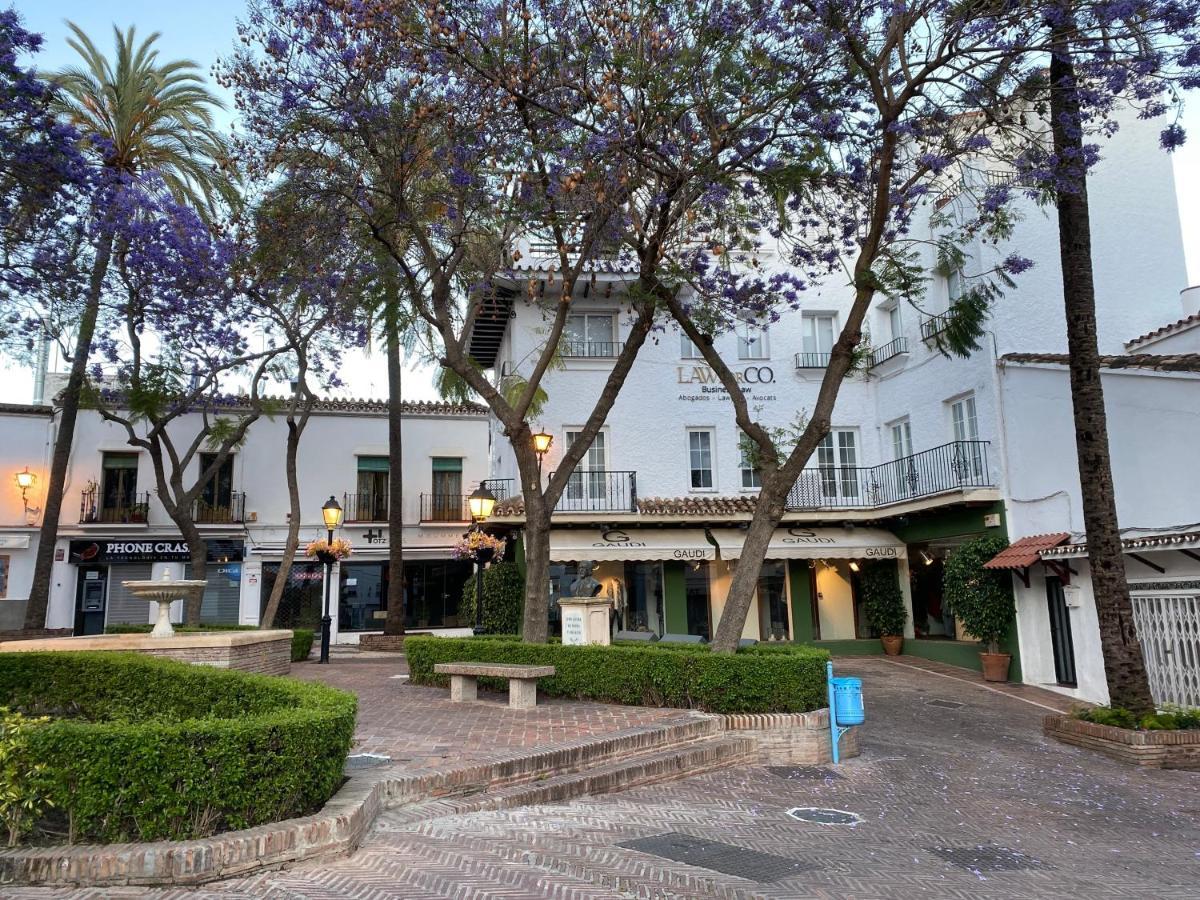 Old Town Modern Flat, 4 Minutes From Beach - Eaw Homes Marbella Kültér fotó